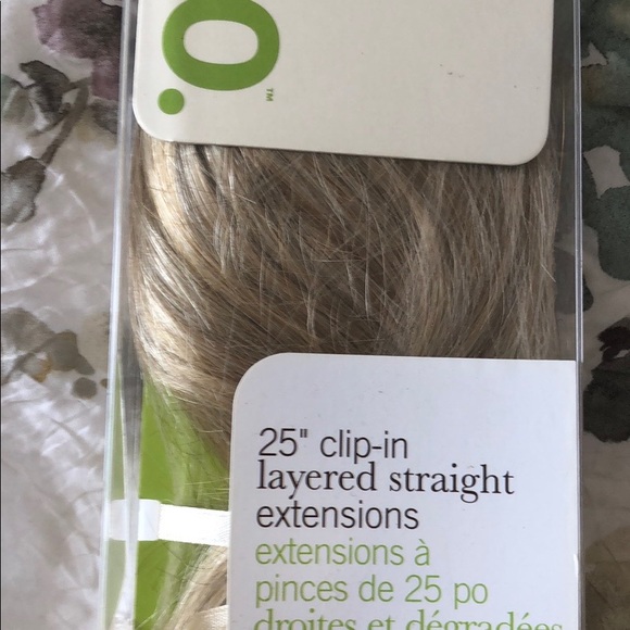 COPY - Jessica Simpson 25” synthetic extensions - Picture 6 of 6